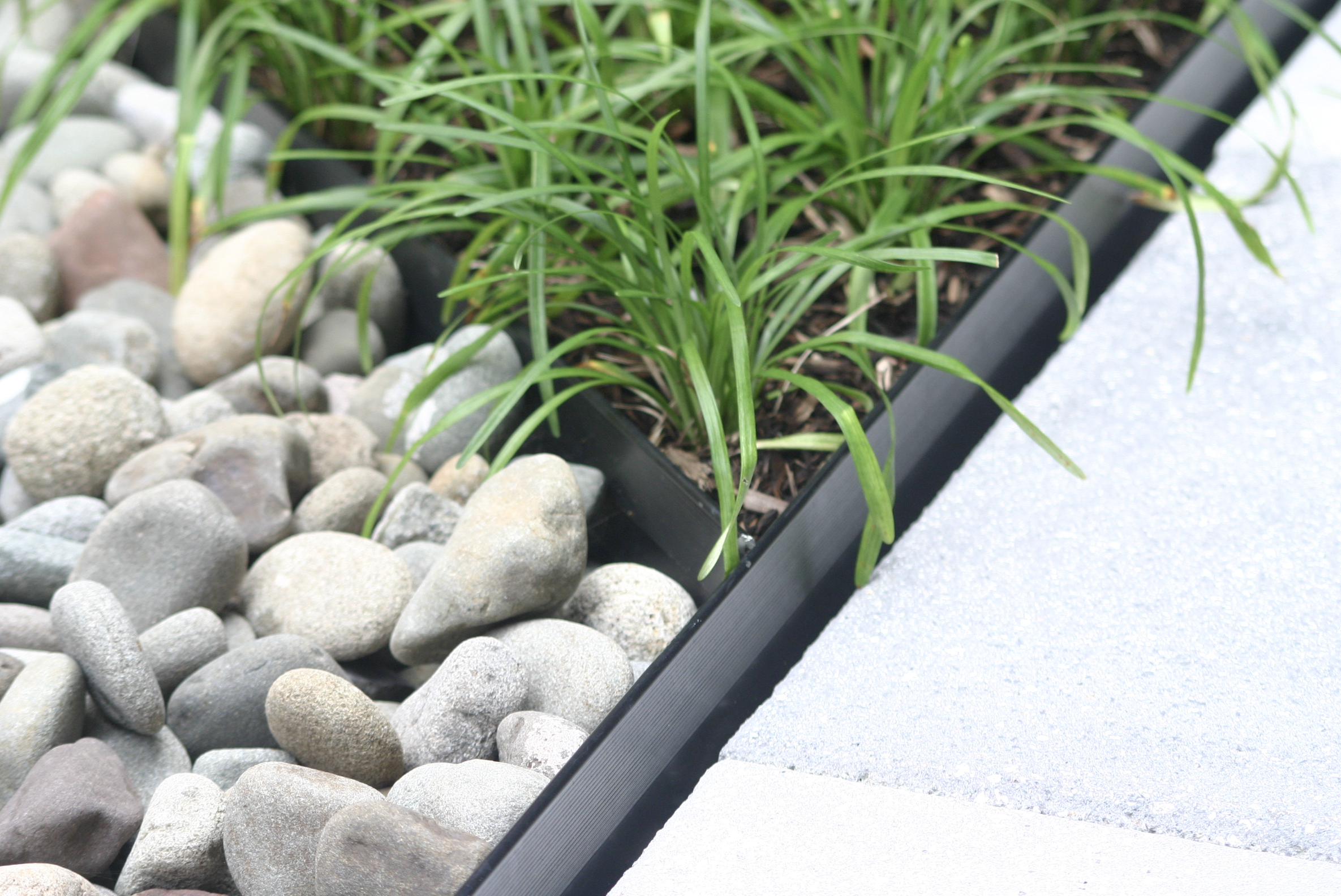 Commercial Grade Landscape Edging Along Pavers