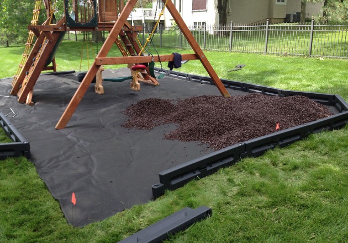 Rubber Mulch Installation And, How Deep Should Rubber Mulch Be For Playground