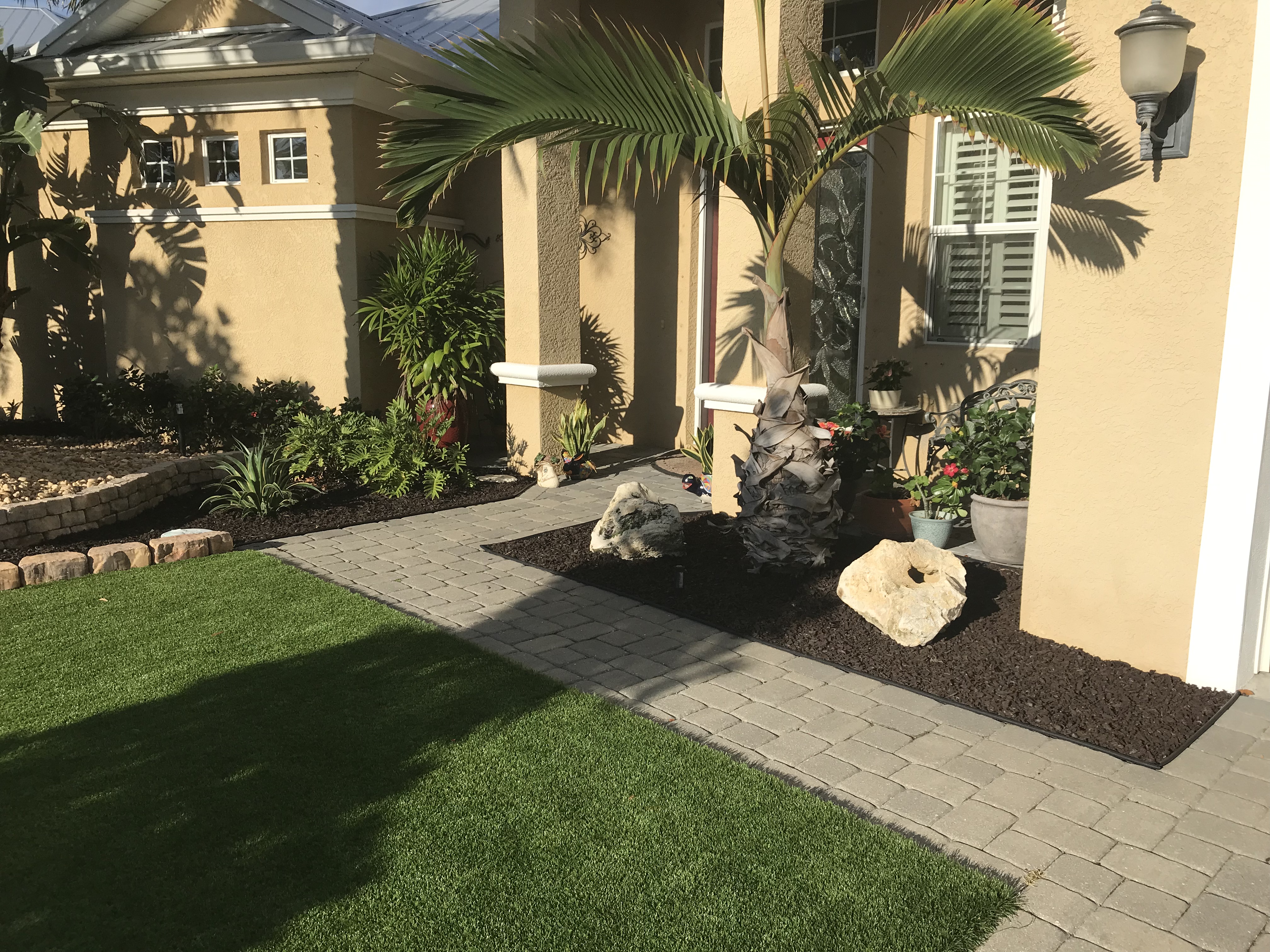 Front Yard Garden Beds with Rubber Mulch