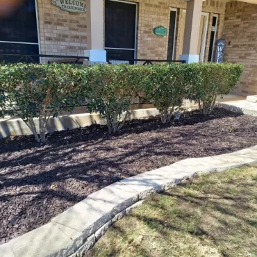 Brown Rubber Mulch Landscaping