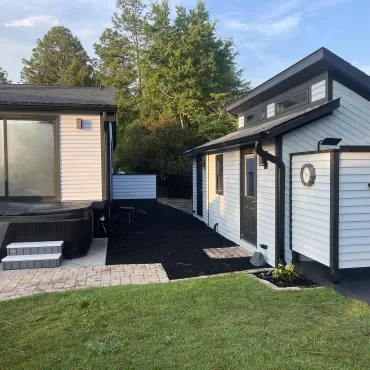 Black Rubber Mulch Walkway