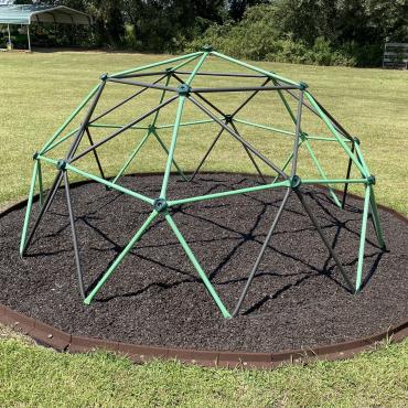 Kids Jungle Gym with Rubber Mulch Base Kids Jungle Gym with Rubber Mulch Base