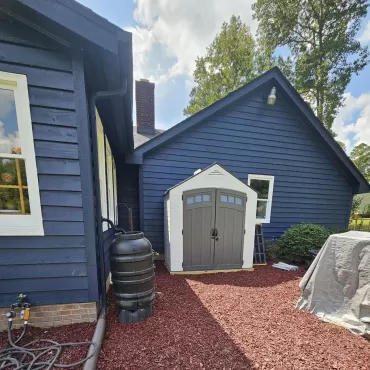 Red Rubber Mulch Backyard Ground Cover