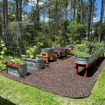 Raised Garden Bed With Rubber Mulch Footing