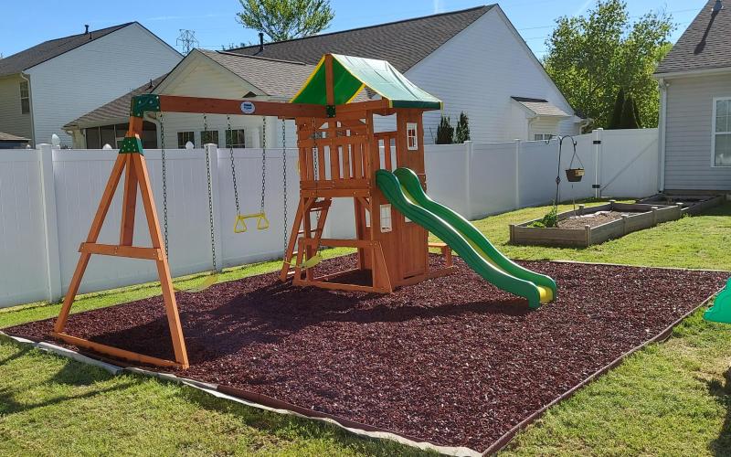 Rubber mulch for landscape, playground, and other applications Rubber