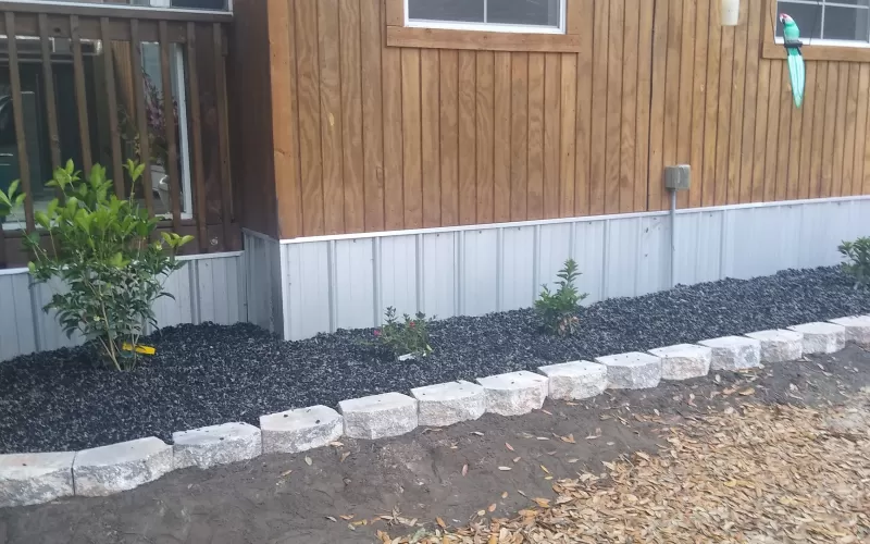 uncoated rubber mulch garden beds