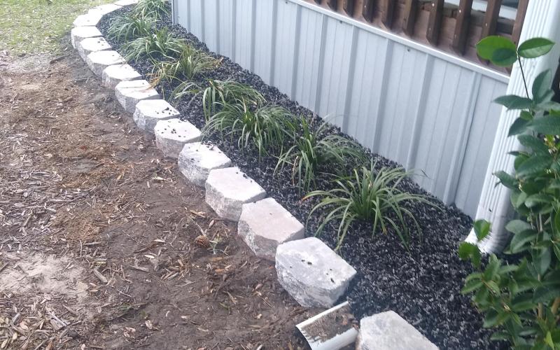 Uncoated Rubber Mulch 