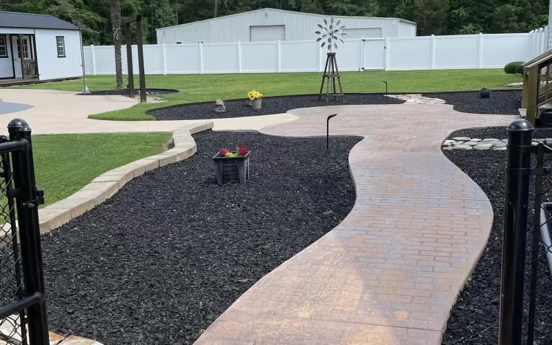 Black Rubber Mulch Backyard Landscaping