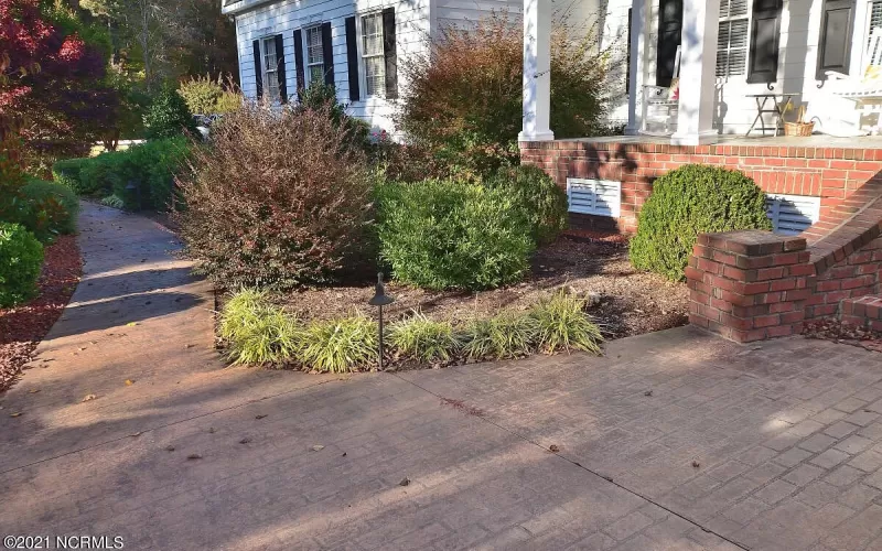 Front Yard Landscaping Before Photo