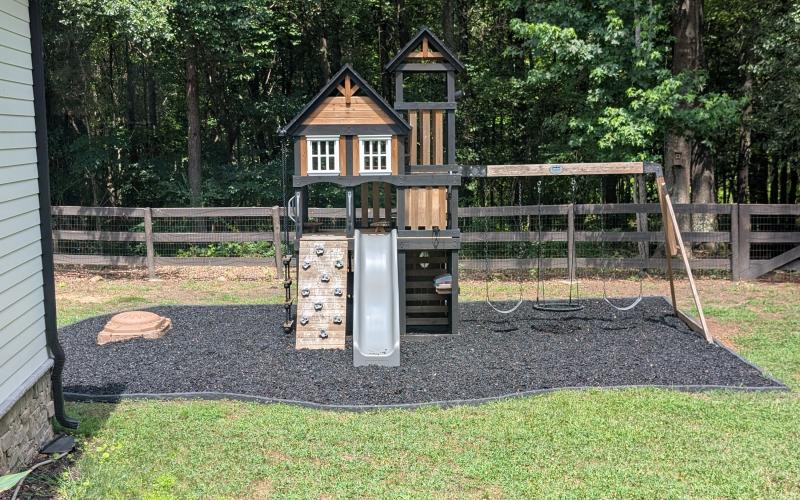 Black Rubber Mulch Playground