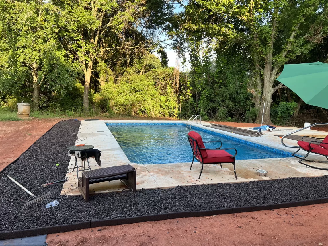 Pool with Rubber Mulch Edging