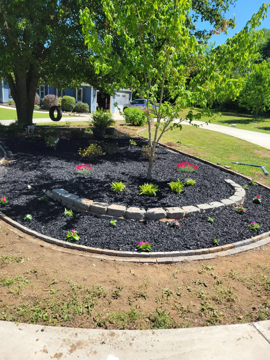 Black Rubber Mulch Landscape Garden Island