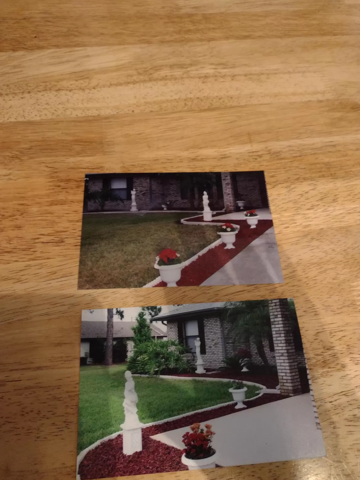 Red Rubber Mulch Front Yard Landscaping
