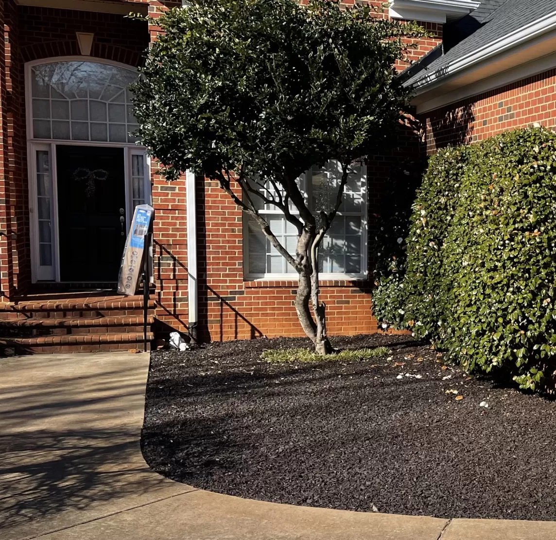 Front of House Landscaping with Rubber Mulch
