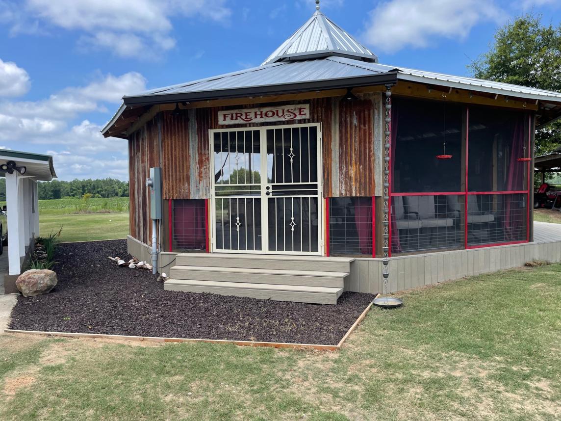 Gazebo With Rubber Mulch