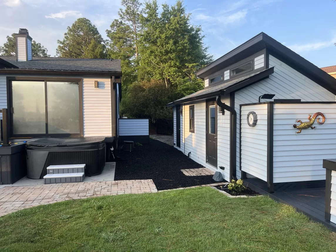 Black Rubber Mulch Walkway
