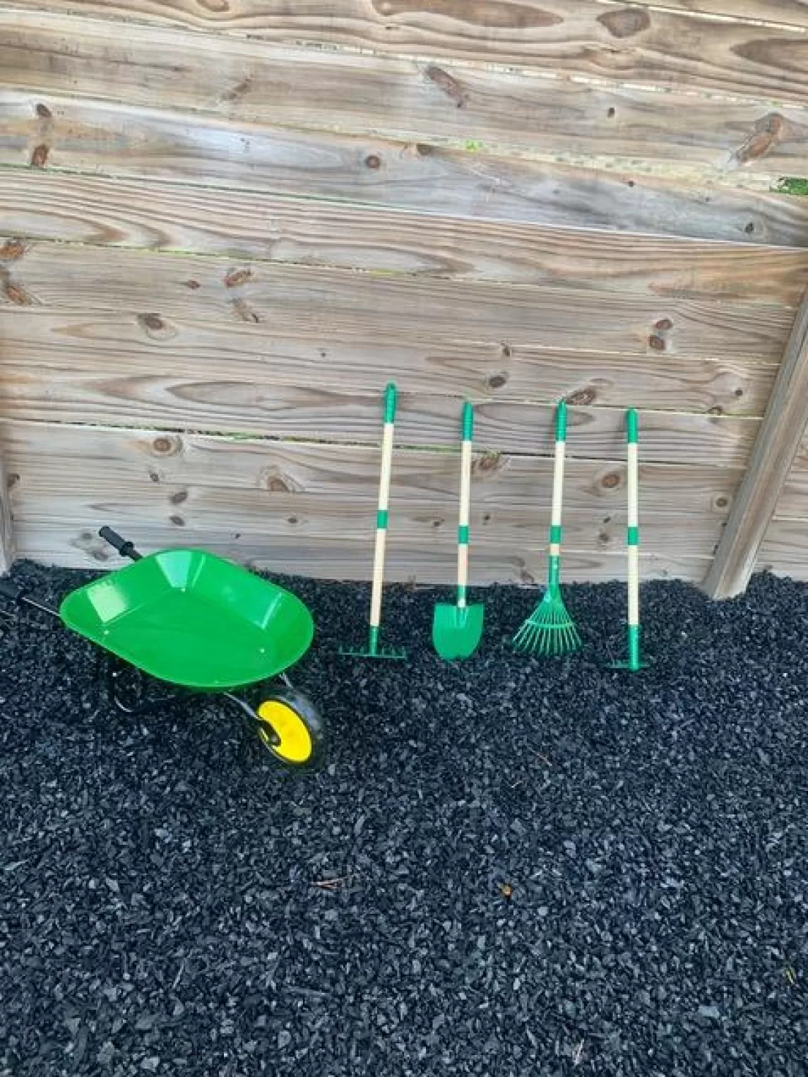 Rubber Mulch With Tools