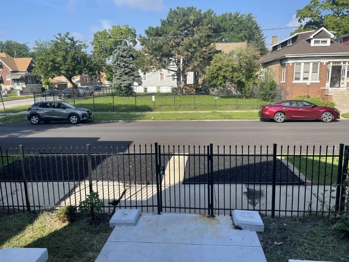 Parking Strip with Rubber Mulch Surface