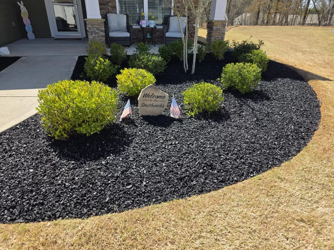 Black Rubber Mulch Landscaping
